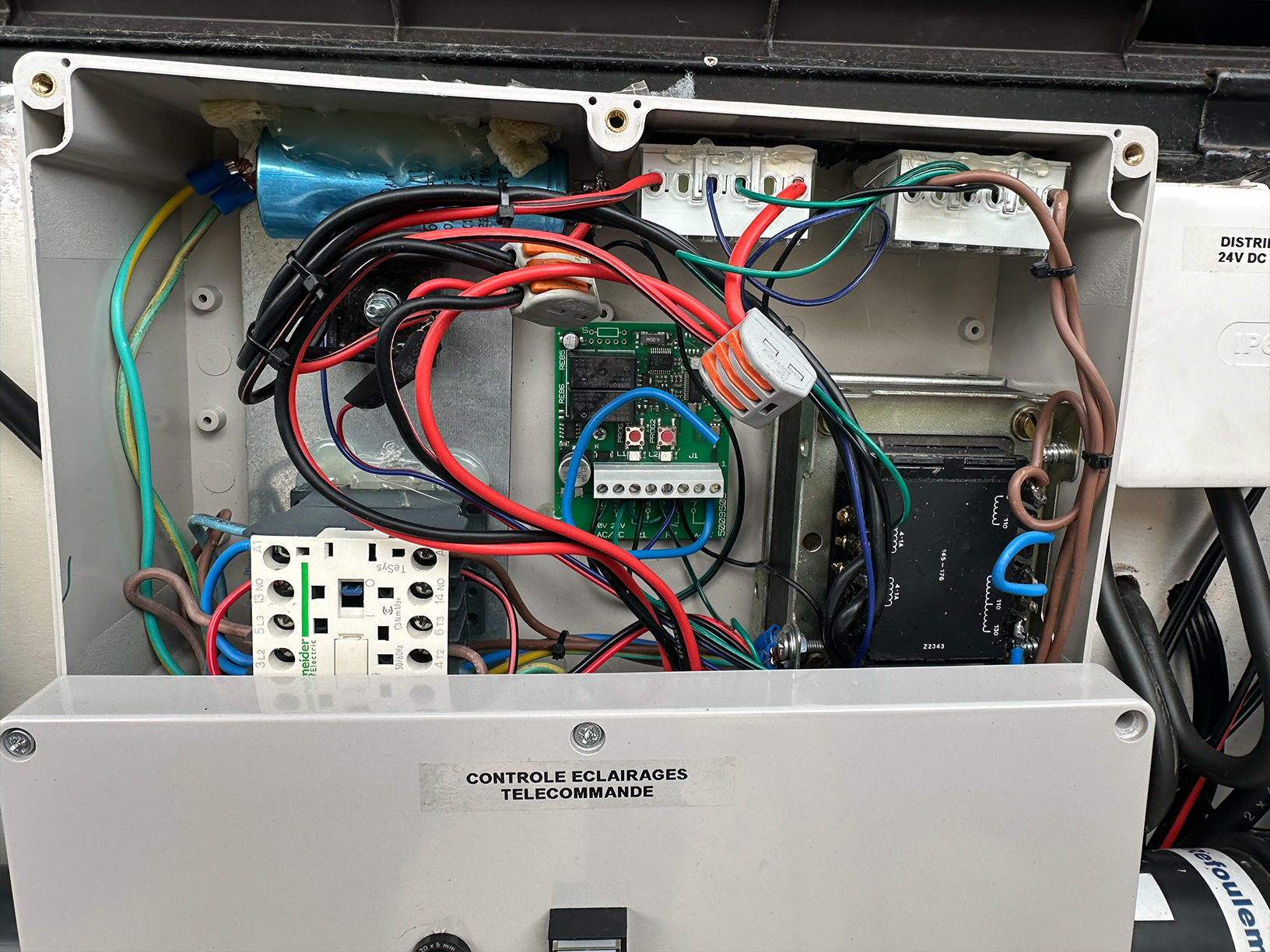 Control éclairage piscine telecommande